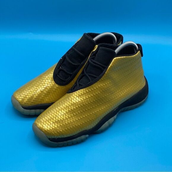 Jordan Future Metallc Gold Coin - Picture 1 of 5